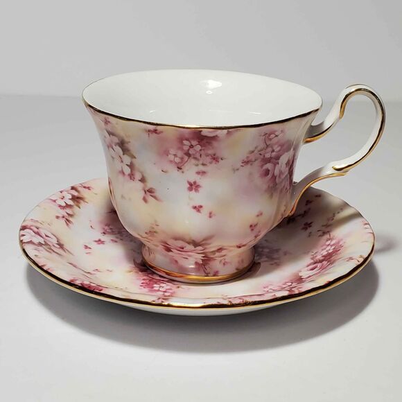 Pink Roses Teacup and Saucer Chintz - Picture 2 of 9